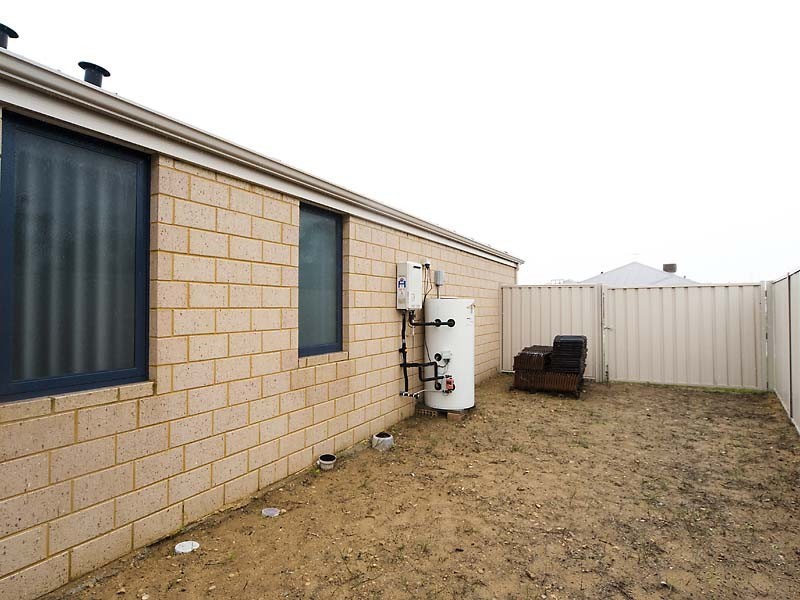 1 Dilabert Way, Bertram WA 6167