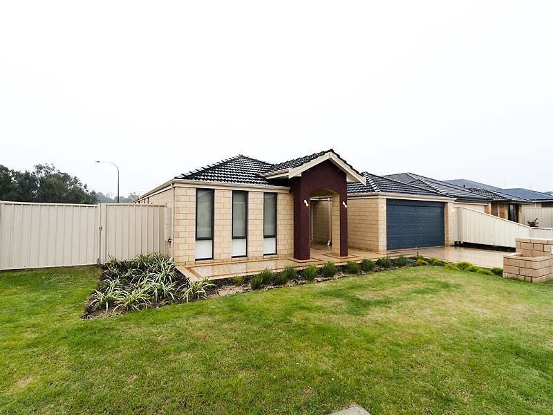 1 Dilabert Way, Bertram WA 6167