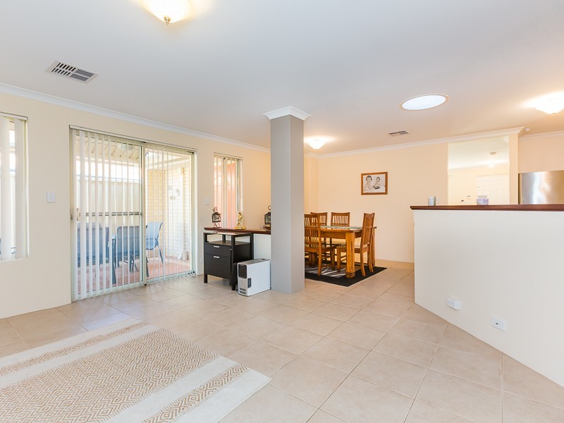 12 Gorman Place, Calista WA 6167