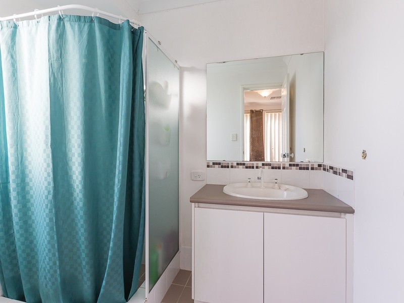 12 Gorman Place, Calista WA 6167