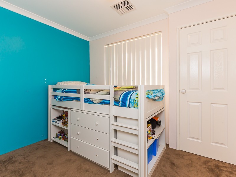 12 Gorman Place, Calista WA 6167