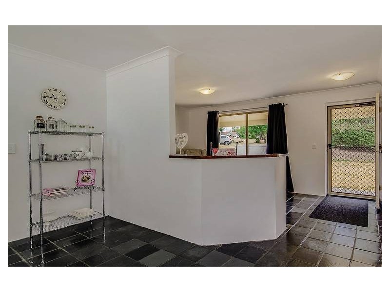 15 Stipling Gardens, Leda WA 6170