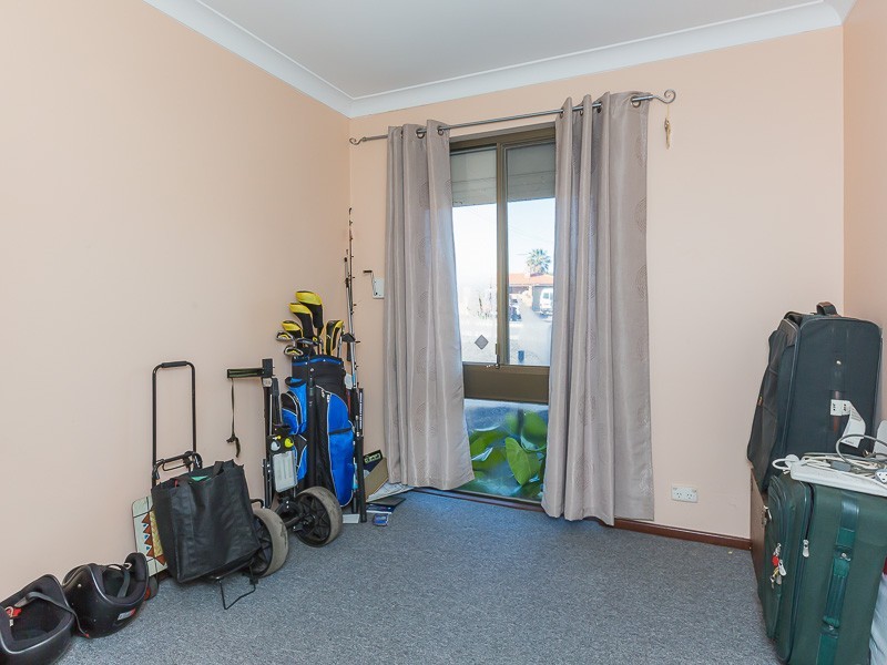 43 Chisham Avenue, Parmelia WA 6167