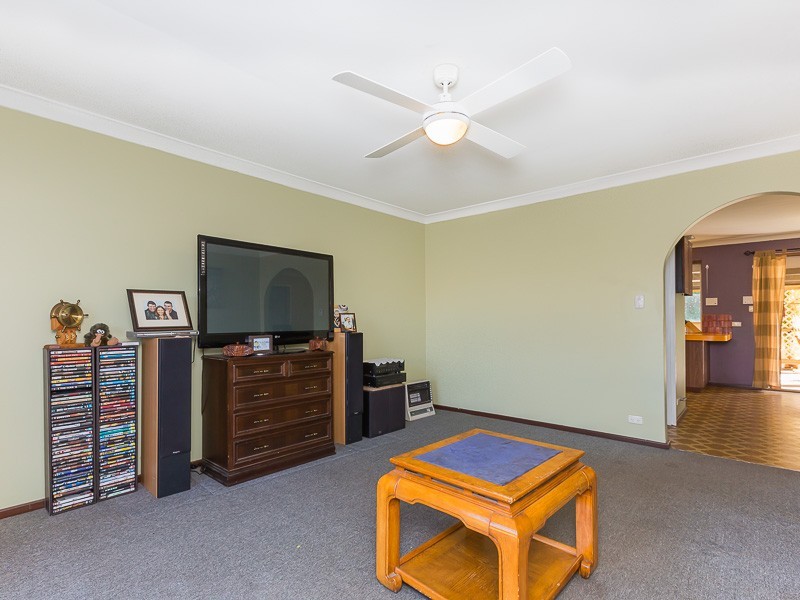 43 Chisham Avenue, Parmelia WA 6167