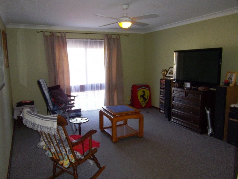 43 Chisham Avenue, Parmelia WA 6167