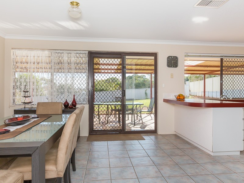 5 Eliot Close, Parmelia WA 6167