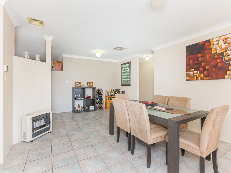 5 Eliot Close, Parmelia WA 6167