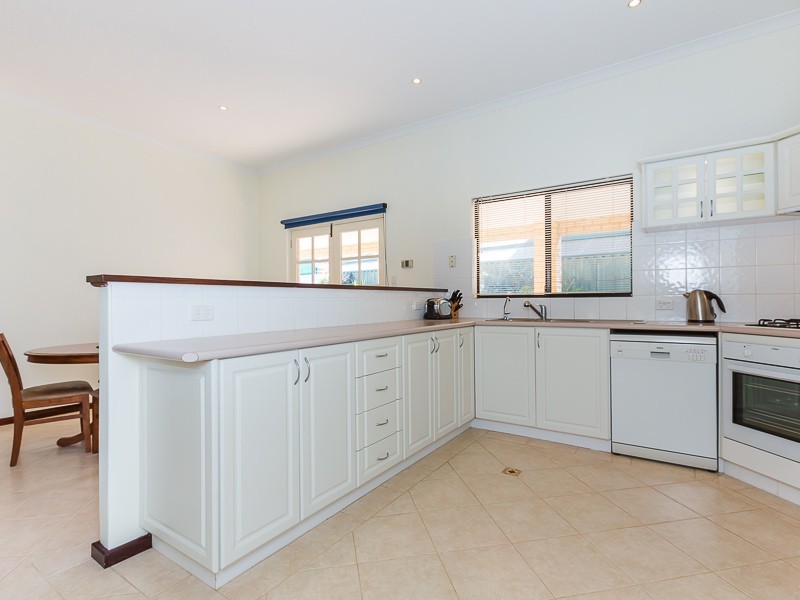 1 Venice Retreat, Warnbro WA 6169