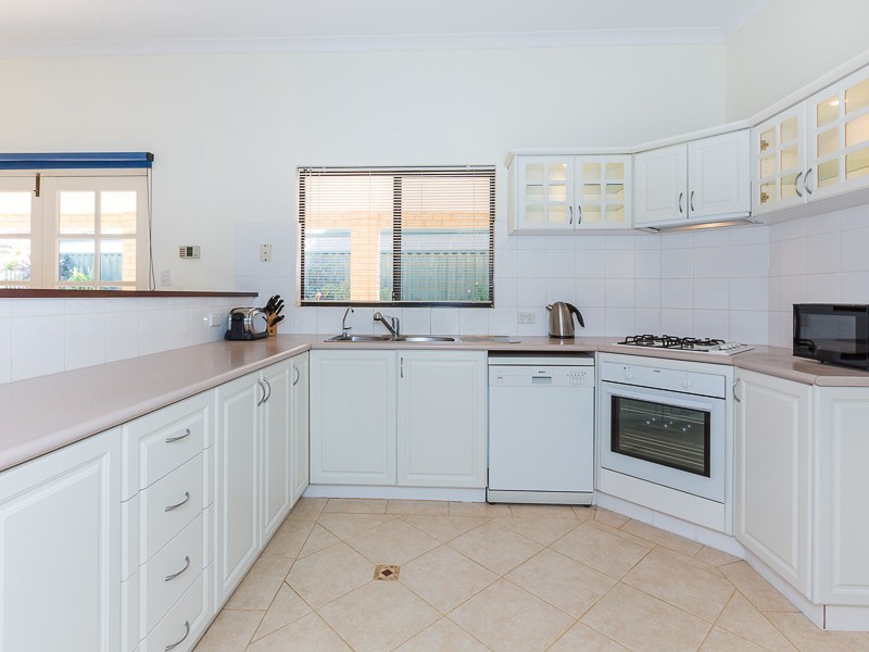 1 Venice Retreat, Warnbro WA 6169