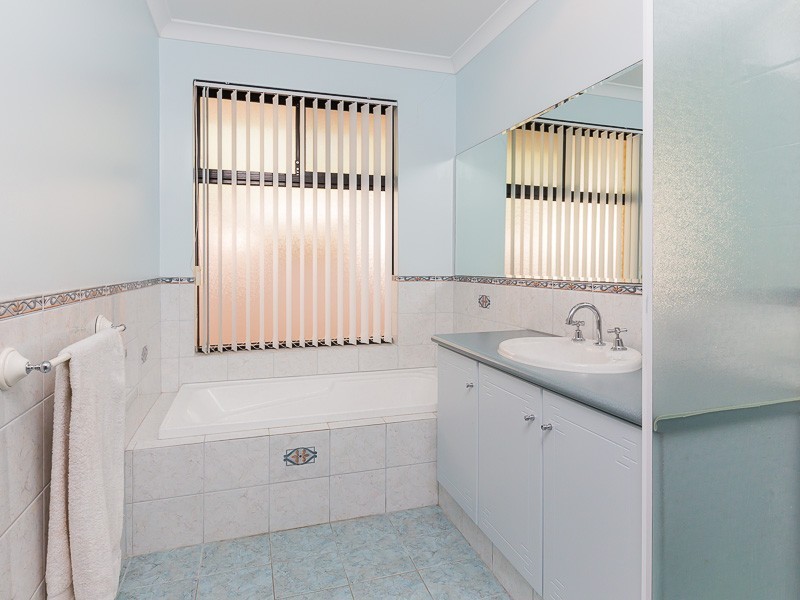 1 Venice Retreat, Warnbro WA 6169