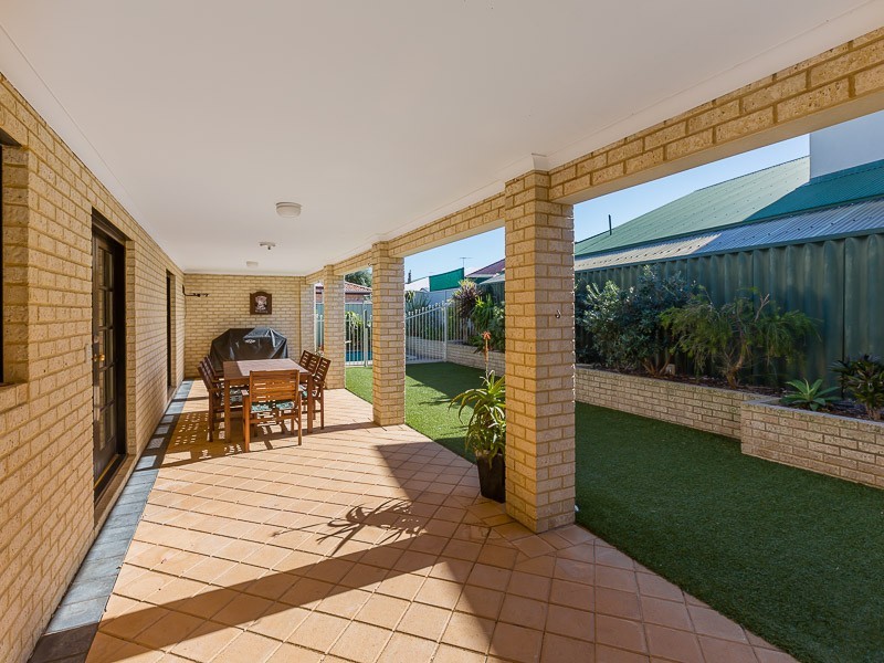 1 Venice Retreat, Warnbro WA 6169
