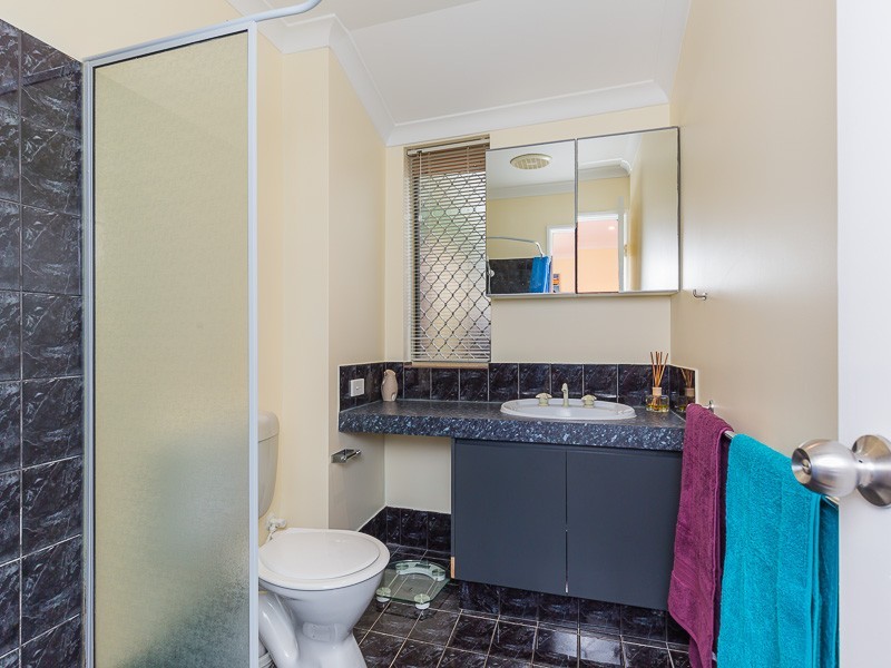 14 Garrett Corner, Parmelia WA 6167