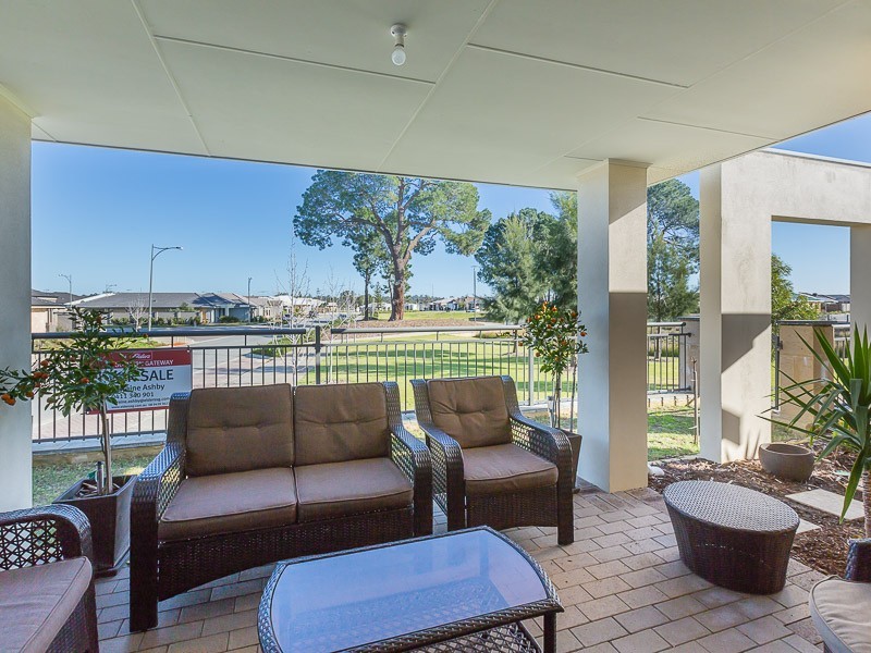 16 Topaz Lane, Wellard WA 6170