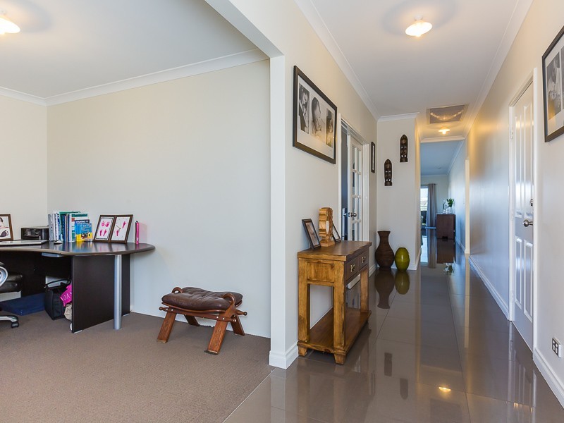 16 Topaz Lane, Wellard WA 6170