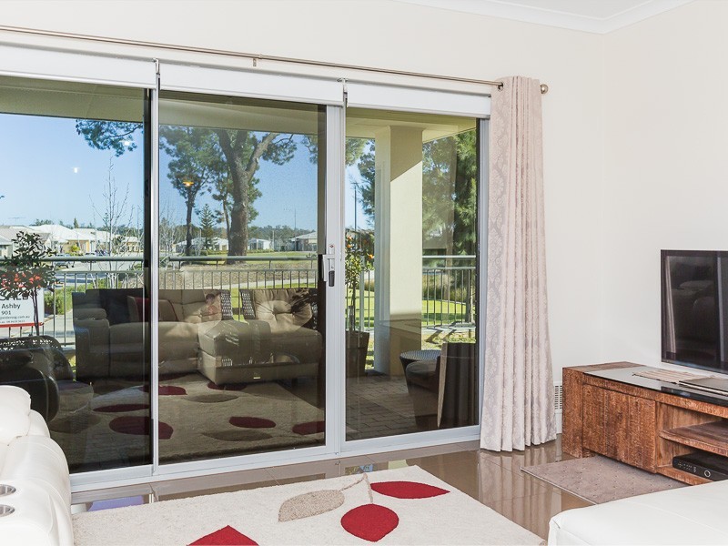 16 Topaz Lane, Wellard WA 6170