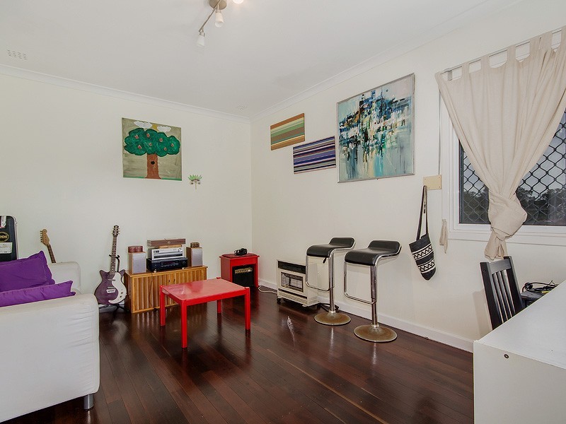 21 Hennessy Avenue, Orelia WA 6167