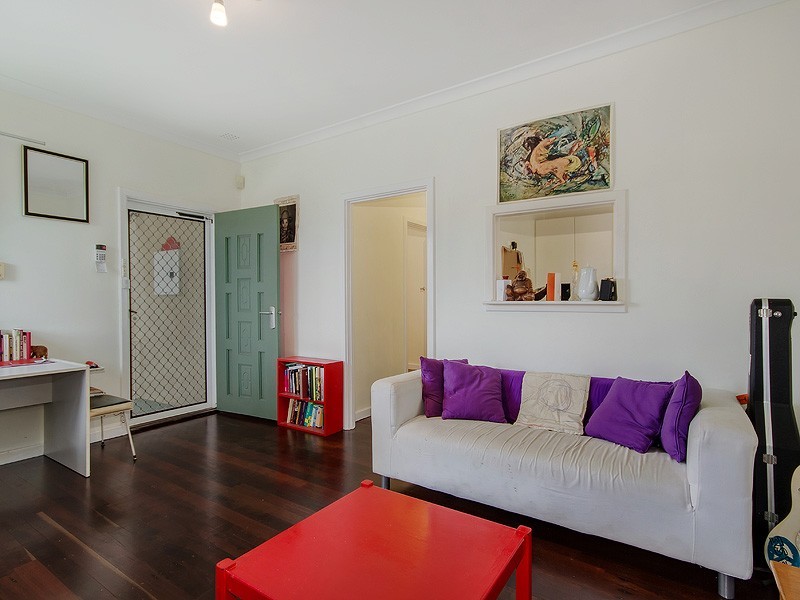 21 Hennessy Avenue, Orelia WA 6167