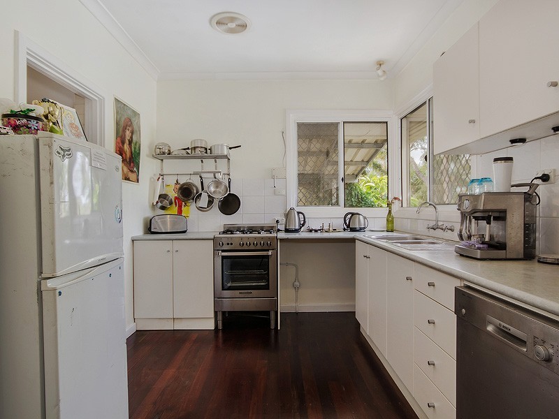 21 Hennessy Avenue, Orelia WA 6167