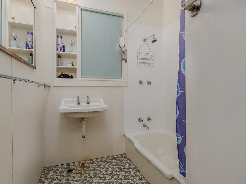 21 Hennessy Avenue, Orelia WA 6167