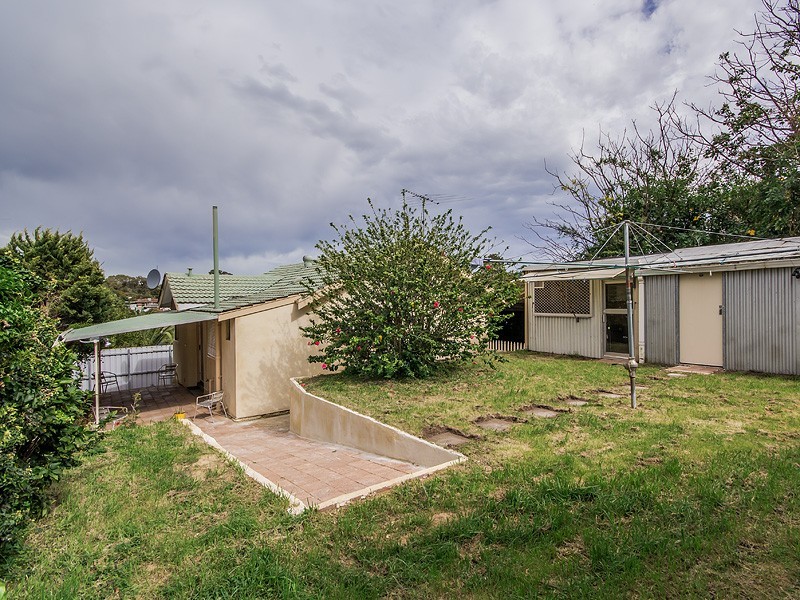 21 Hennessy Avenue, Orelia WA 6167