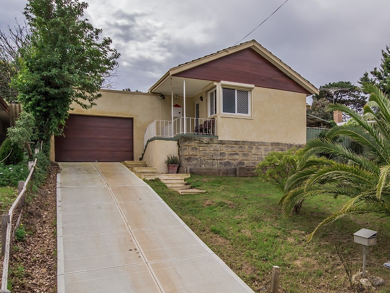 21 Hennessy Avenue, Orelia WA 6167