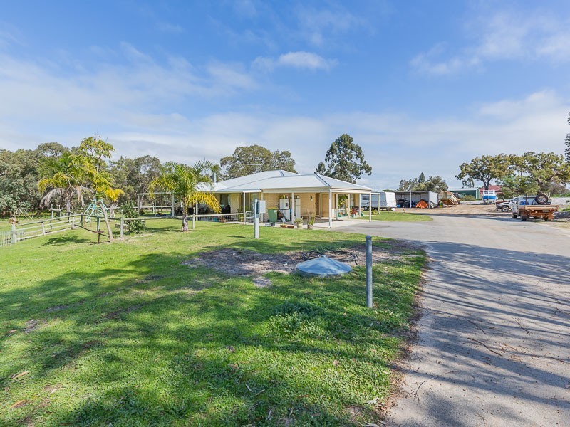 147 Banksia Road, Wellard WA 6170