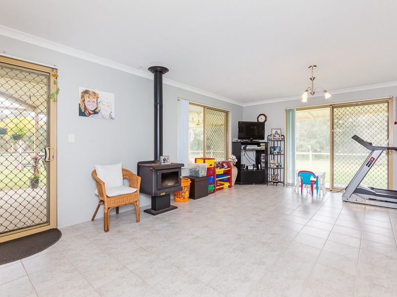 147 Banksia Road, Wellard WA 6170