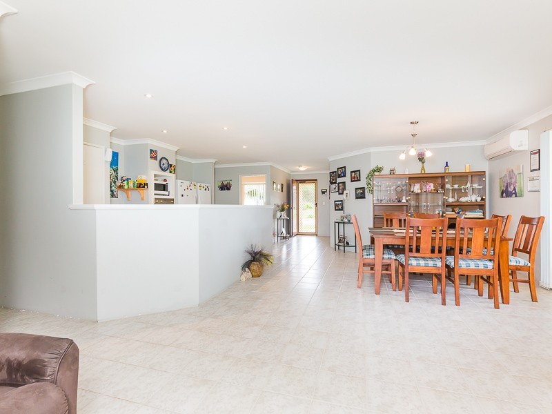 147 Banksia Road, Wellard WA 6170