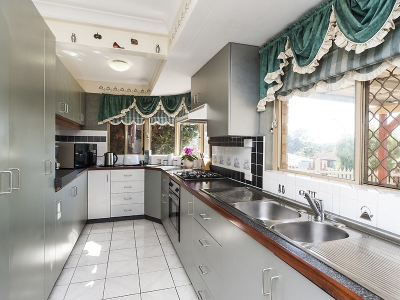 10 Porter Gardens, Leda WA 6170