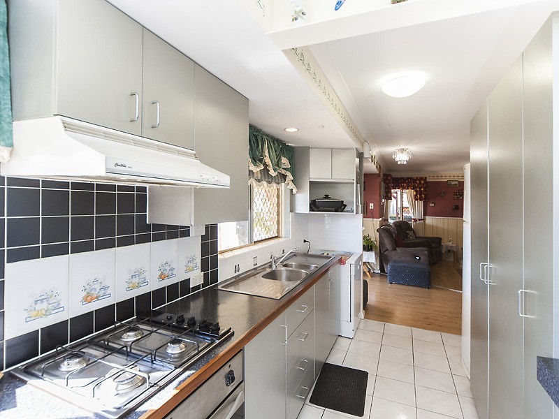 10 Porter Gardens, Leda WA 6170