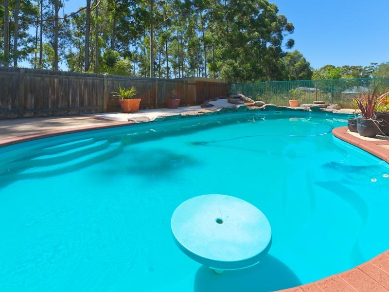 127 Spears Drive, Oakford WA 6121