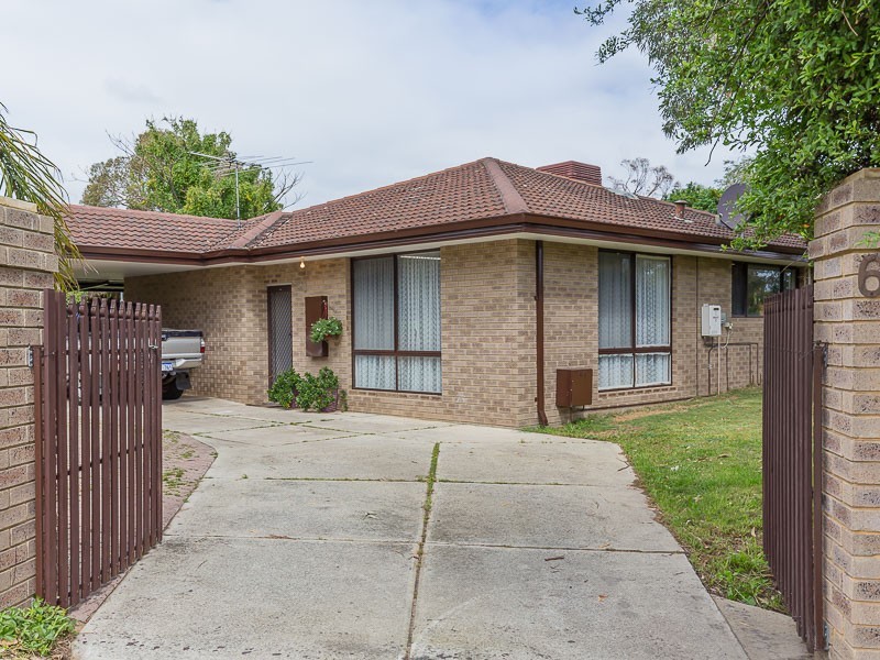 6 Camfield Loop, Parmelia WA 6167