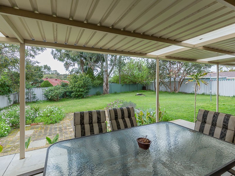 6 Parmelia Avenue, Parmelia WA 6167