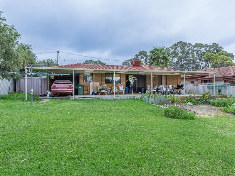 6 Parmelia Avenue, Parmelia WA 6167