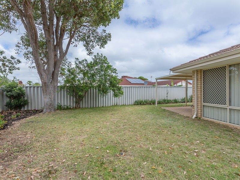 8 Catalpa Crescent, South Lake WA 6164