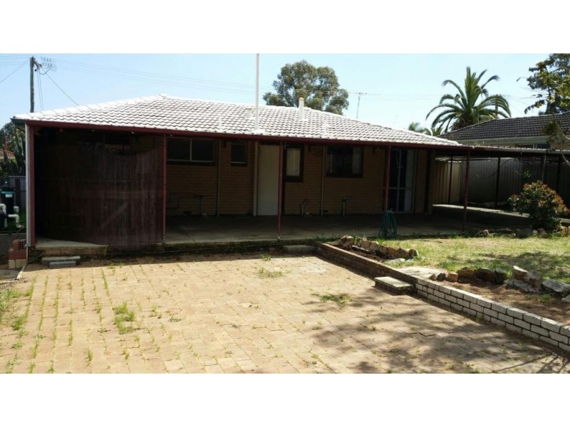 6 Pudney Place, Orelia WA 6167