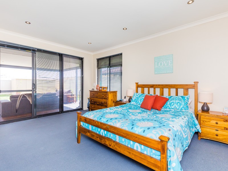 6 Rewell Vista, Bertram WA 6167