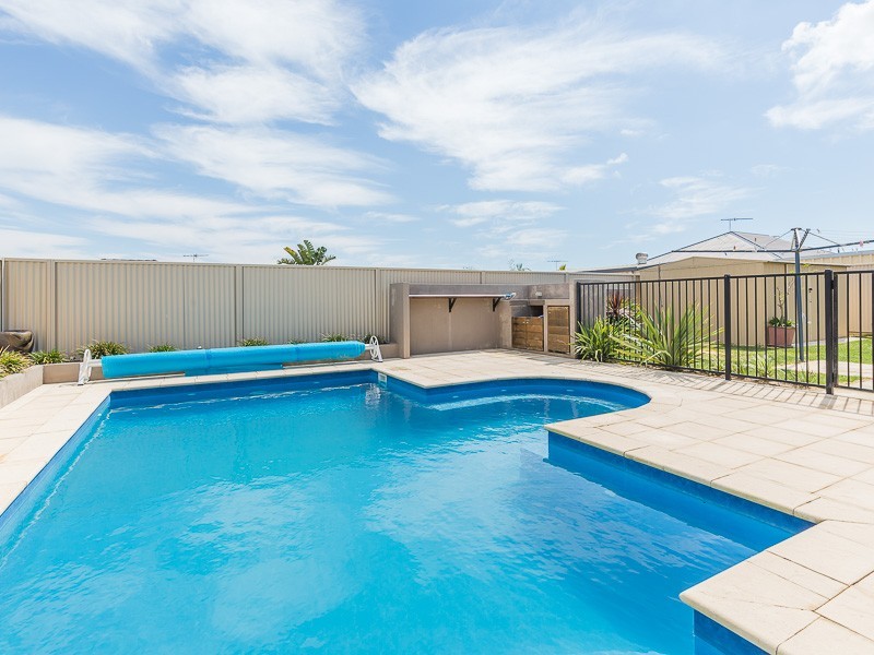 6 Rewell Vista, Bertram WA 6167