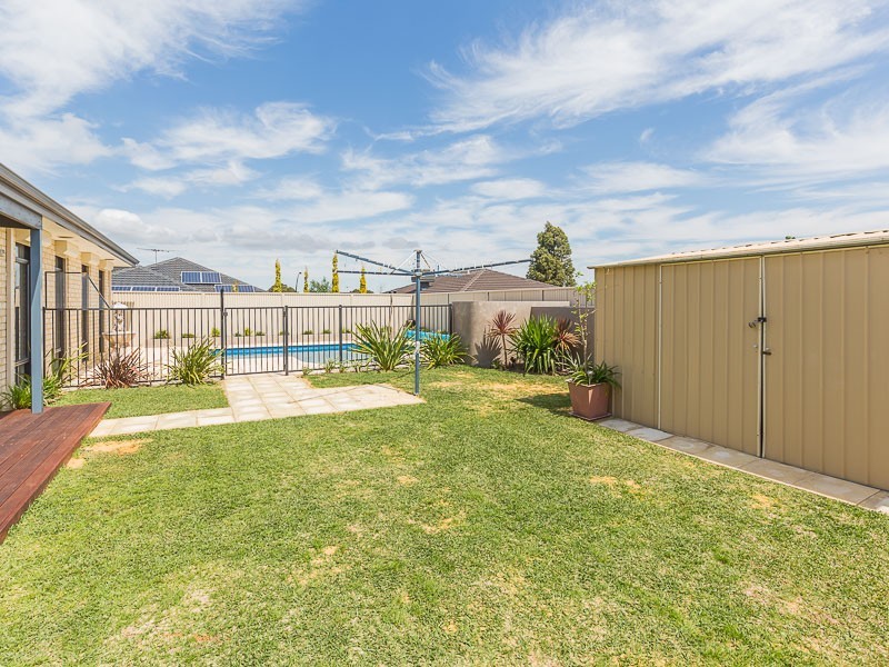 6 Rewell Vista, Bertram WA 6167