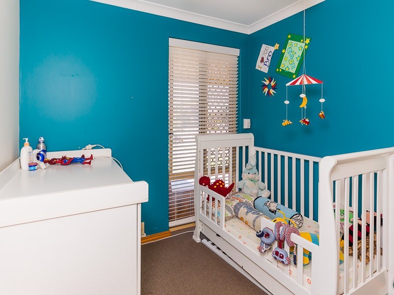 15 Brignell Gardens, Parmelia WA 6167