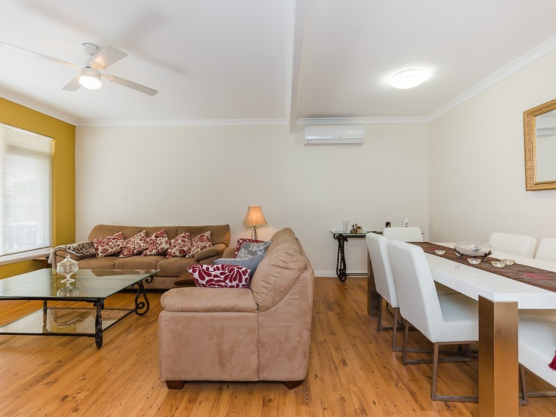 15 Brookes Way, Calista WA 6167