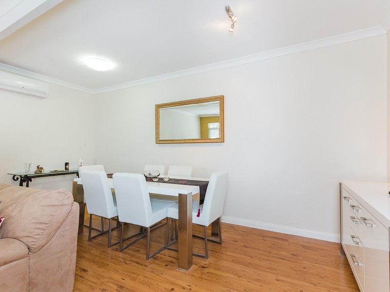 15 Brookes Way, Calista WA 6167
