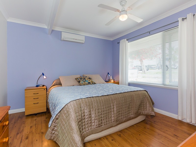 15 Brookes Way, Calista WA 6167