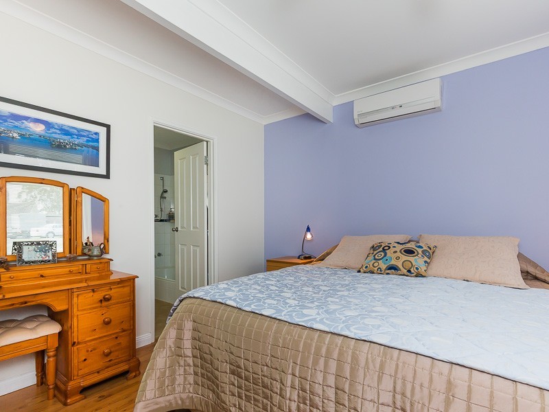15 Brookes Way, Calista WA 6167