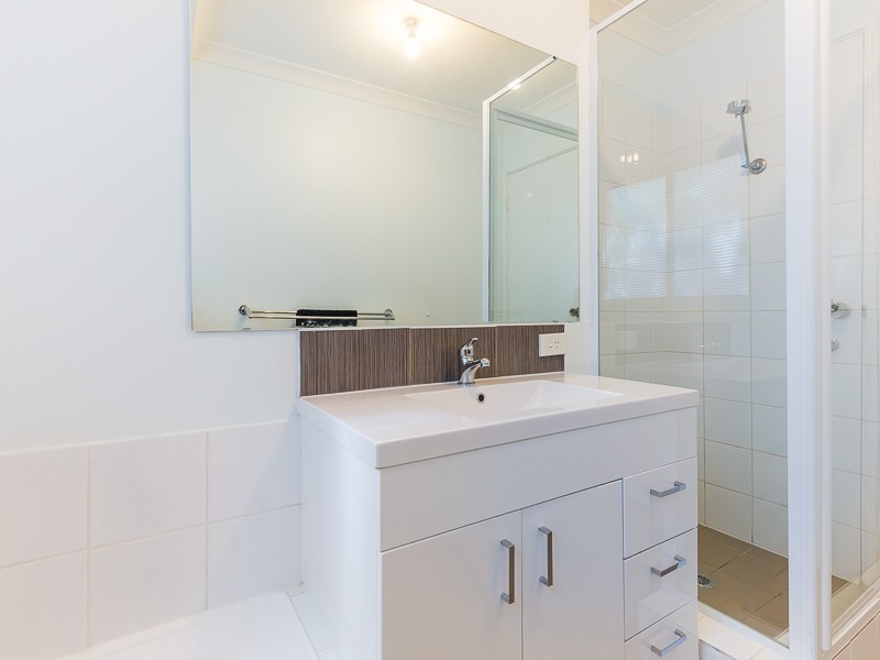 1 Werloo Court, Leda WA 6170