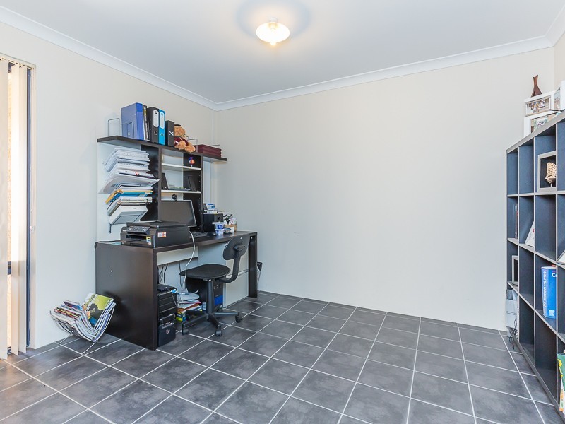 10 Silverline Bend, Bertram WA 6167