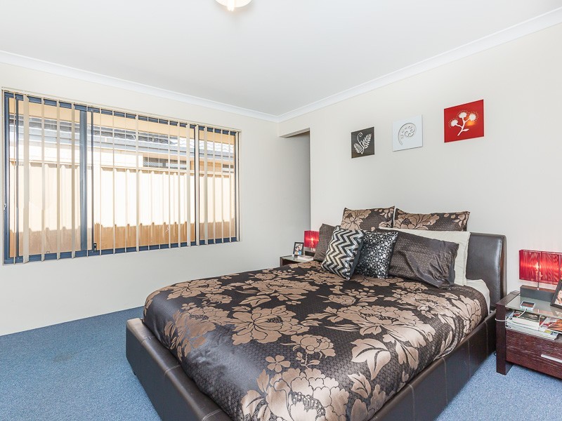 10 Silverline Bend, Bertram WA 6167