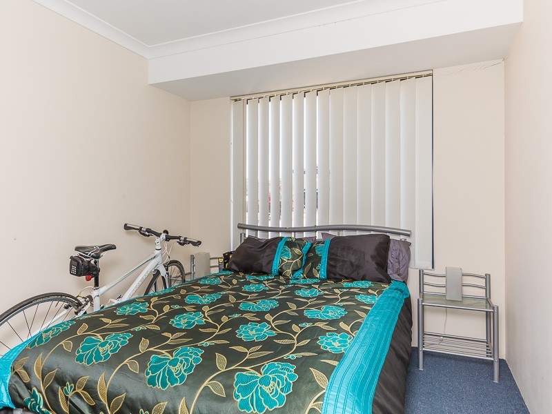 10 Silverline Bend, Bertram WA 6167