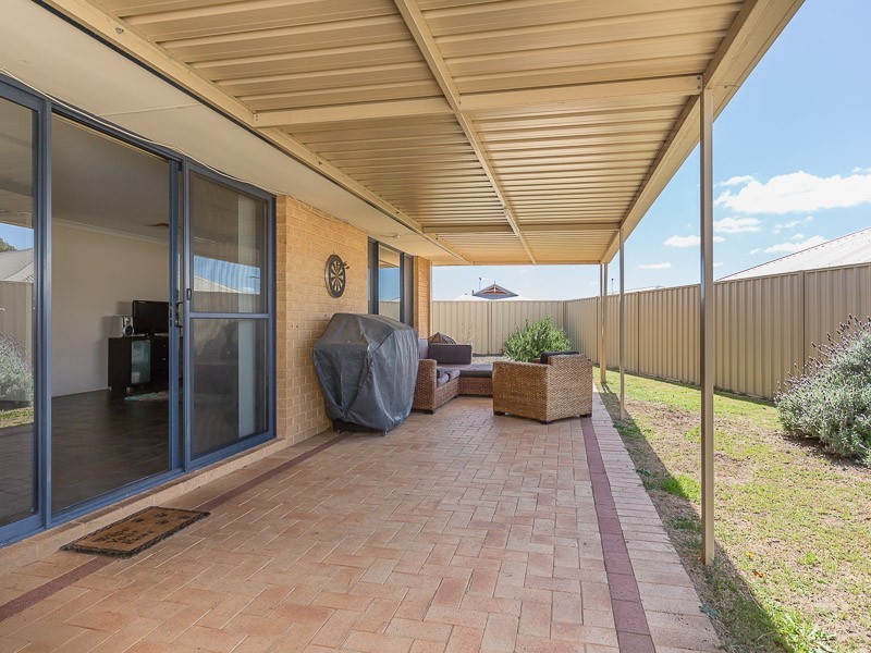 10 Silverline Bend, Bertram WA 6167