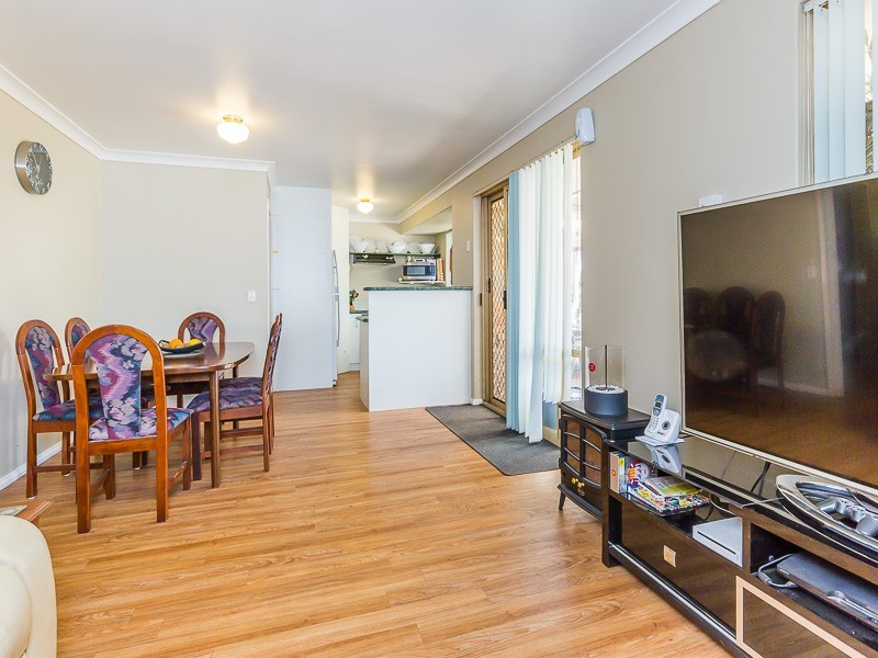 11 Berrett Place, Parmelia WA 6167